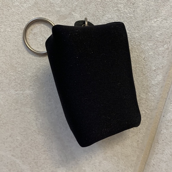 Coach - Picture 4 of 7